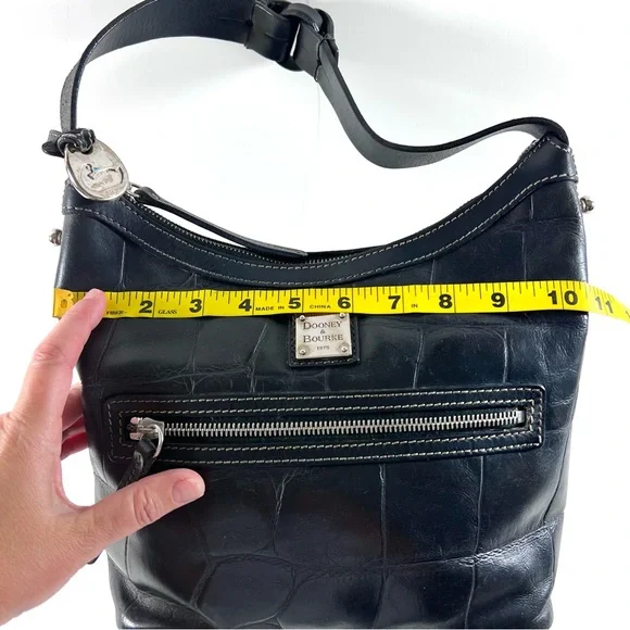 Dooney & Bourke Leather Shoulder Bag Black - Picture 8 of 13